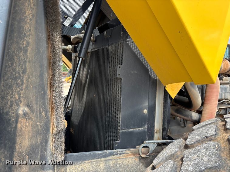 image for item FG0417 2017 Bomag BW 213 DH-5 single drum vibratory roller