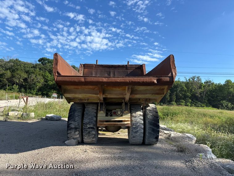 image for item FG0462 Euclid 215FD haul truck