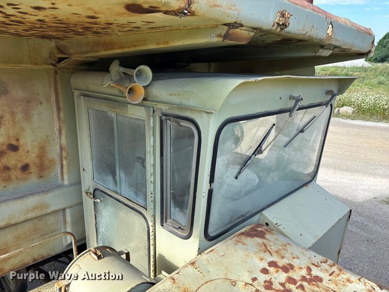 image for item FG0462 Euclid 215FD haul truck