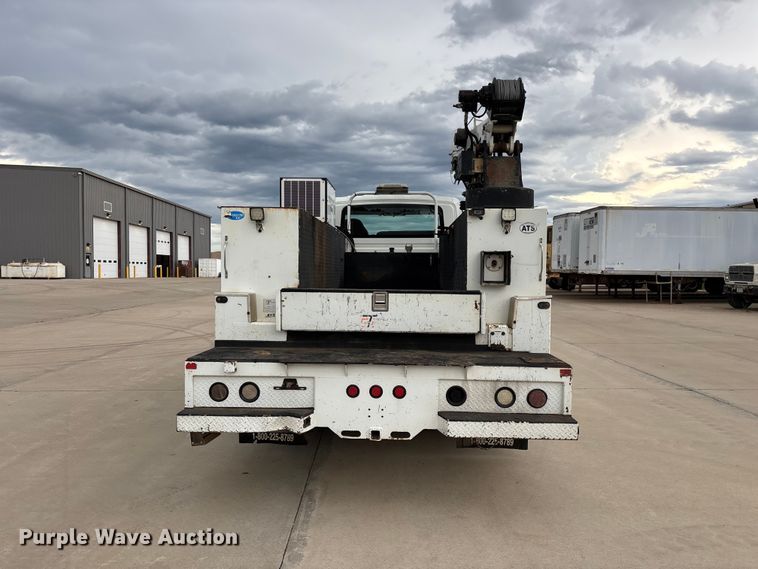 image for item FG0471 2016 International 4300 utility / service truck