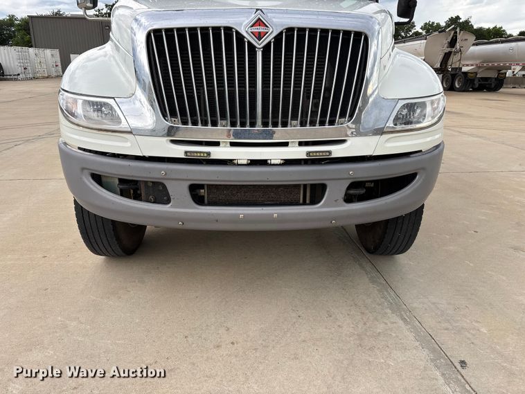 image for item FG0471 2016 International 4300 utility / service truck