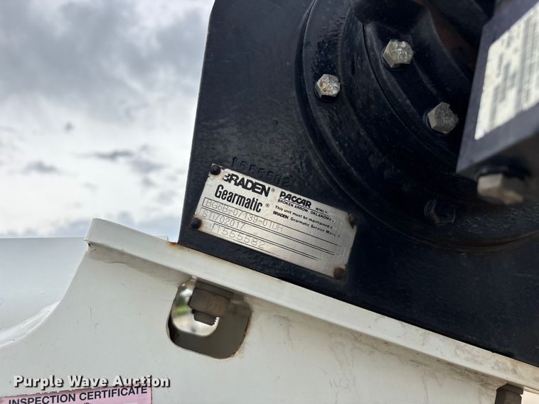 image for item FG0471 2016 International 4300 utility / service truck
