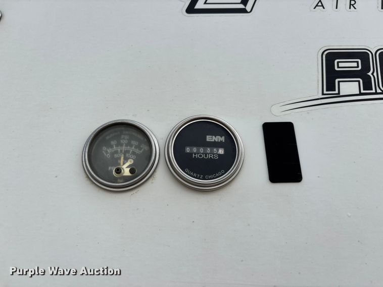 image for item FG0471 2016 International 4300 utility / service truck
