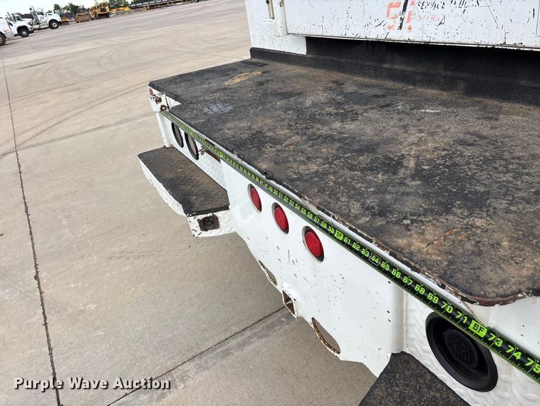 image for item FG0471 2016 International 4300 utility / service truck