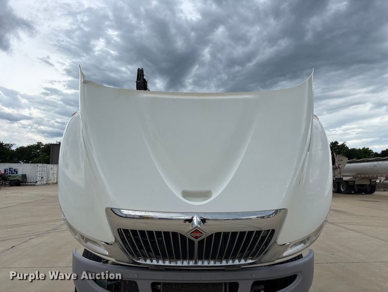image for item FG0471 2016 International 4300 utility / service truck