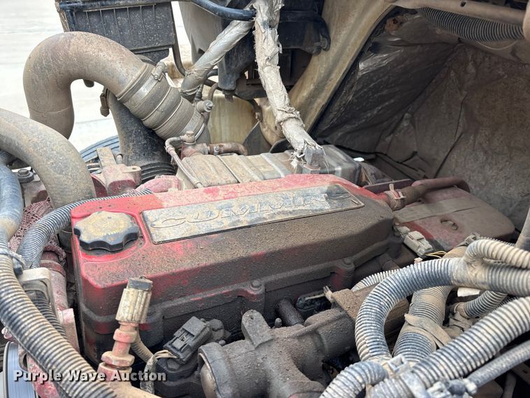 image for item FG0471 2016 International 4300 utility / service truck