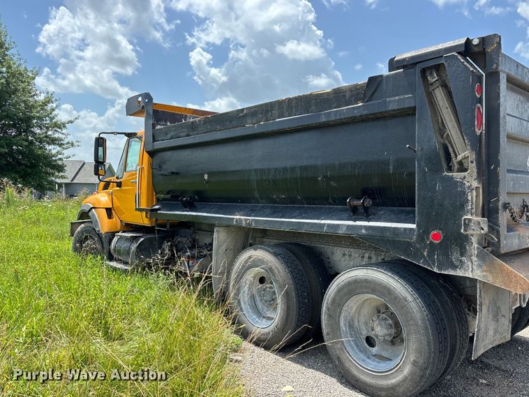image for item FG0541 2009 International WorkStar 7500 dump truck