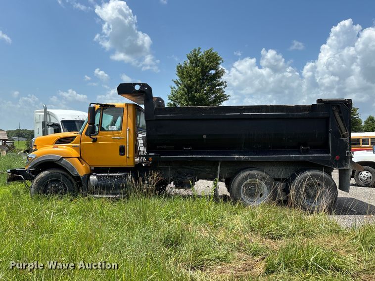 image for item FG0541 2009 International WorkStar 7500 dump truck