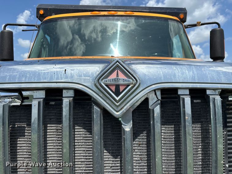 image for item FG0541 2009 International WorkStar 7500 dump truck