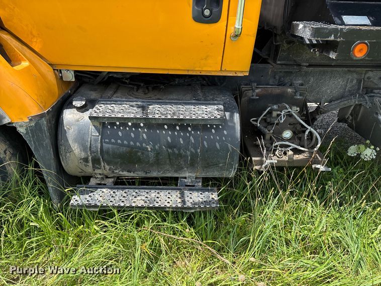 image for item FG0541 2009 International WorkStar 7500 dump truck