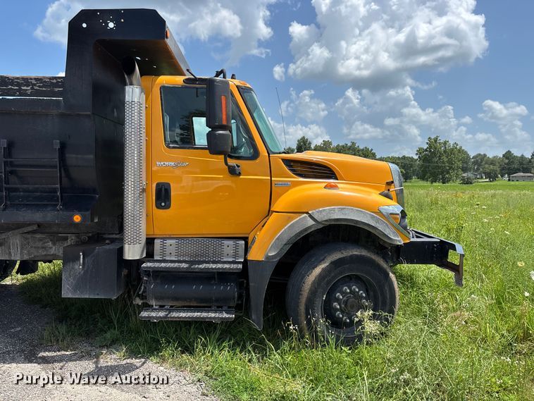 image for item FG0541 2009 International WorkStar 7500 dump truck