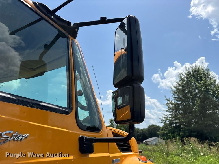 image for item FG0541 2009 International WorkStar 7500 dump truck
