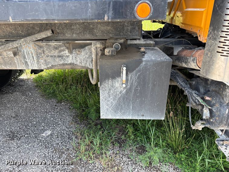 image for item FG0541 2009 International WorkStar 7500 dump truck