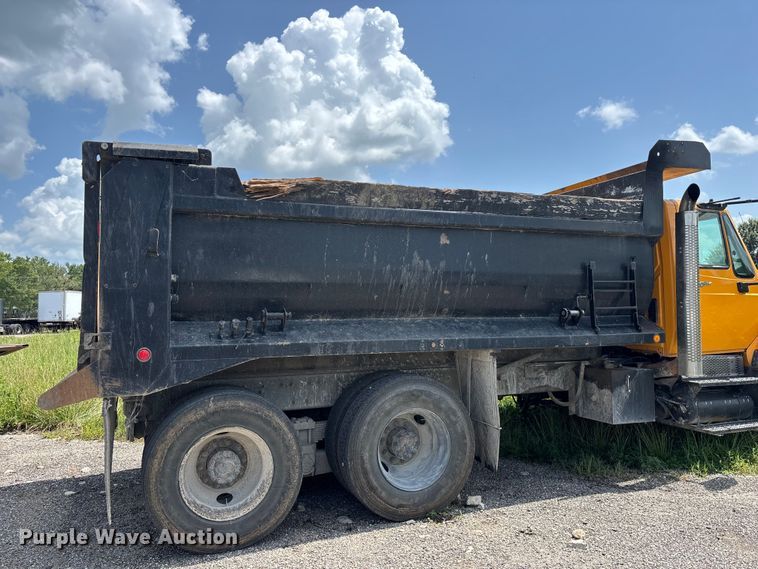 image for item FG0541 2009 International WorkStar 7500 dump truck