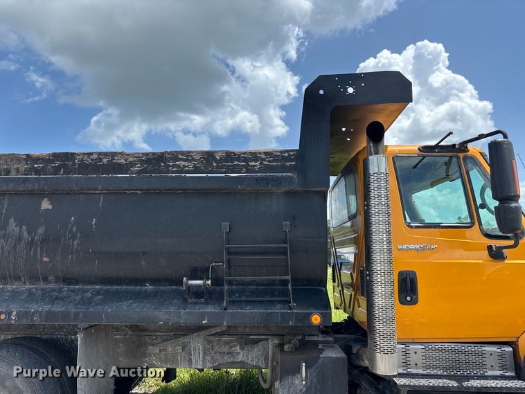 image for item FG0541 2009 International WorkStar 7500 dump truck