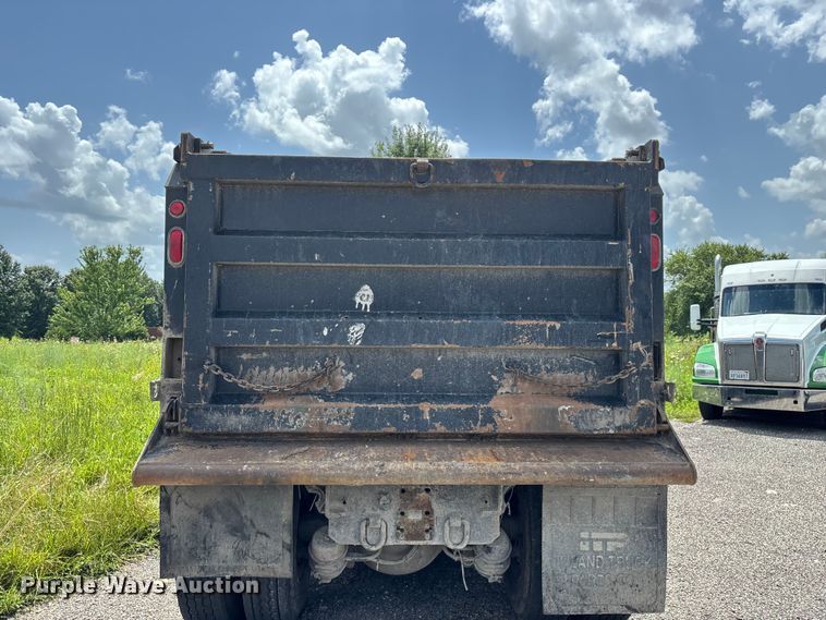 image for item FG0541 2009 International WorkStar 7500 dump truck