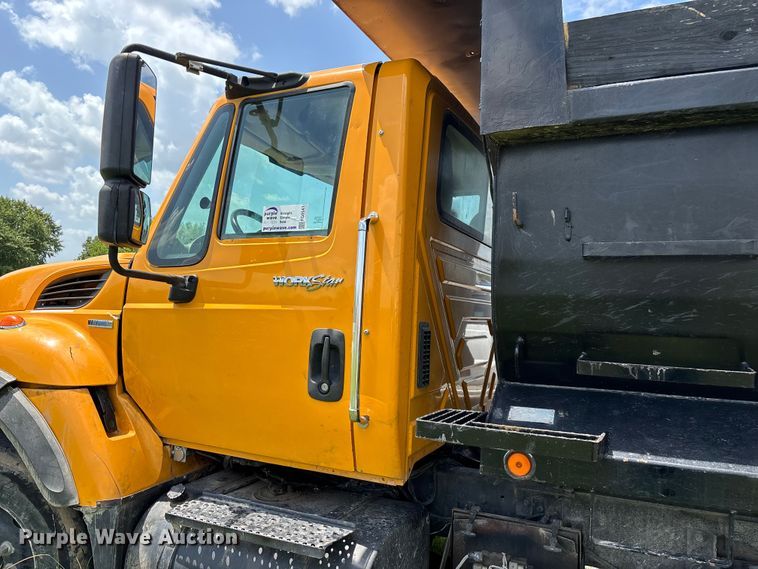 image for item FG0541 2009 International WorkStar 7500 dump truck