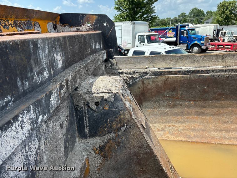 image for item FG0541 2009 International WorkStar 7500 dump truck