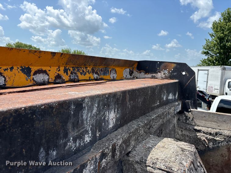 image for item FG0541 2009 International WorkStar 7500 dump truck