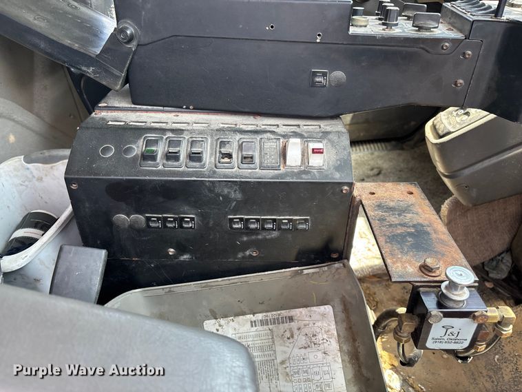 image for item FG0541 2009 International WorkStar 7500 dump truck
