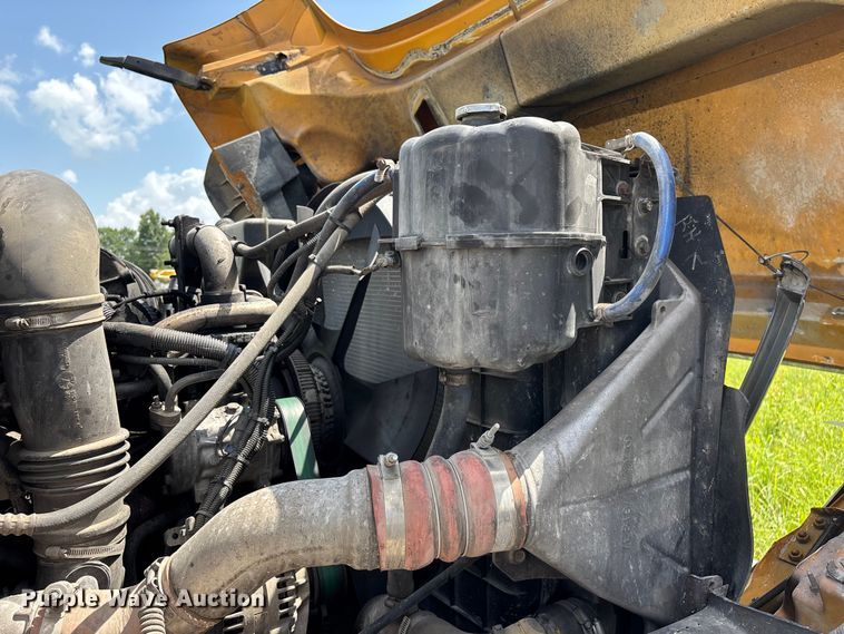 image for item FG0541 2009 International WorkStar 7500 dump truck