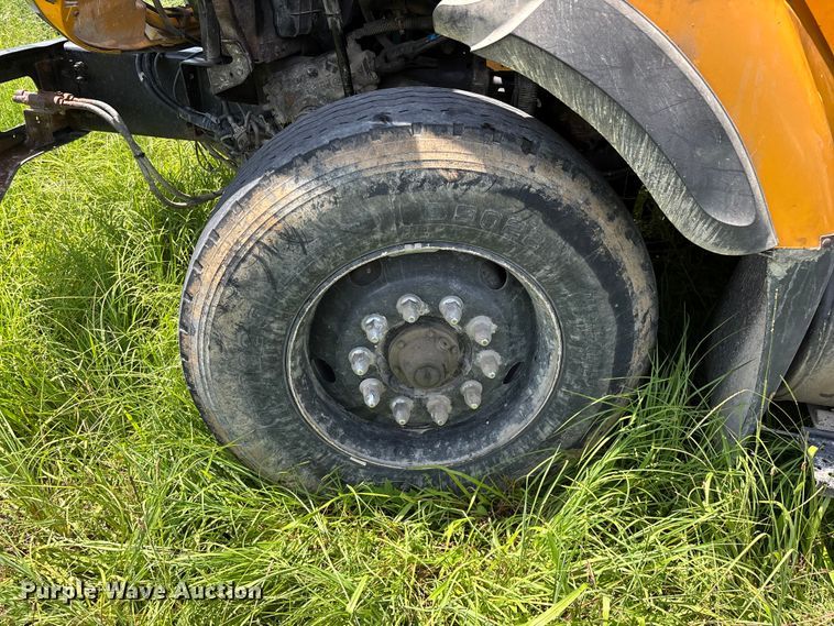 image for item FG0541 2009 International WorkStar 7500 dump truck