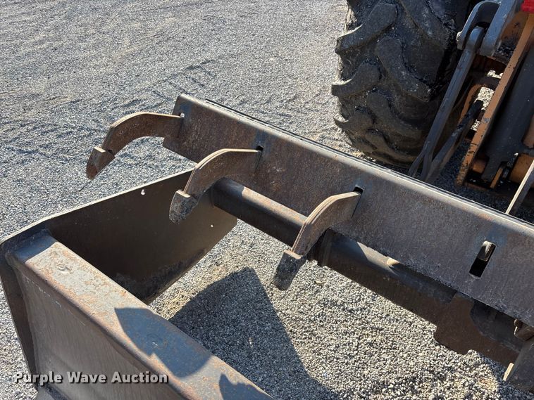 image for item FG0545 2010 Case 570MXT landscape tractor