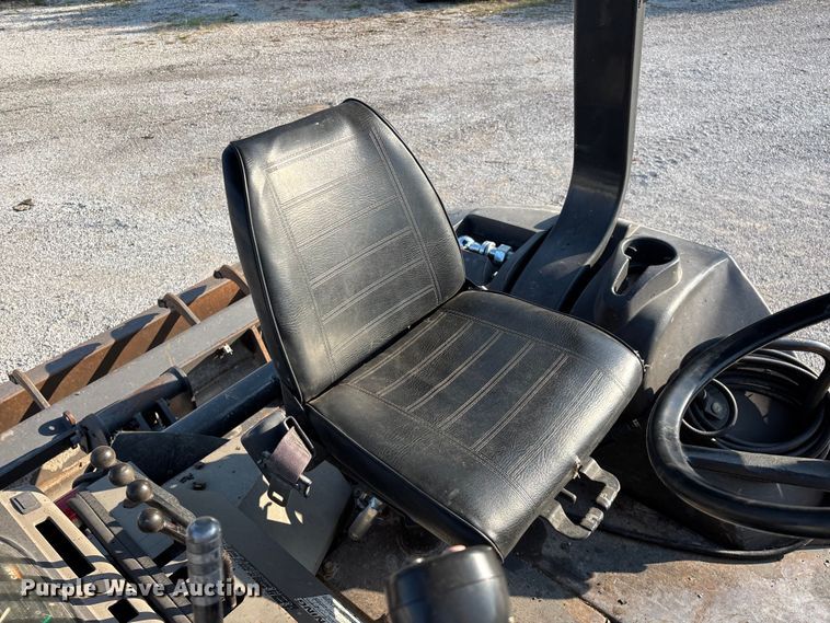 image for item FG0545 2010 Case 570MXT landscape tractor