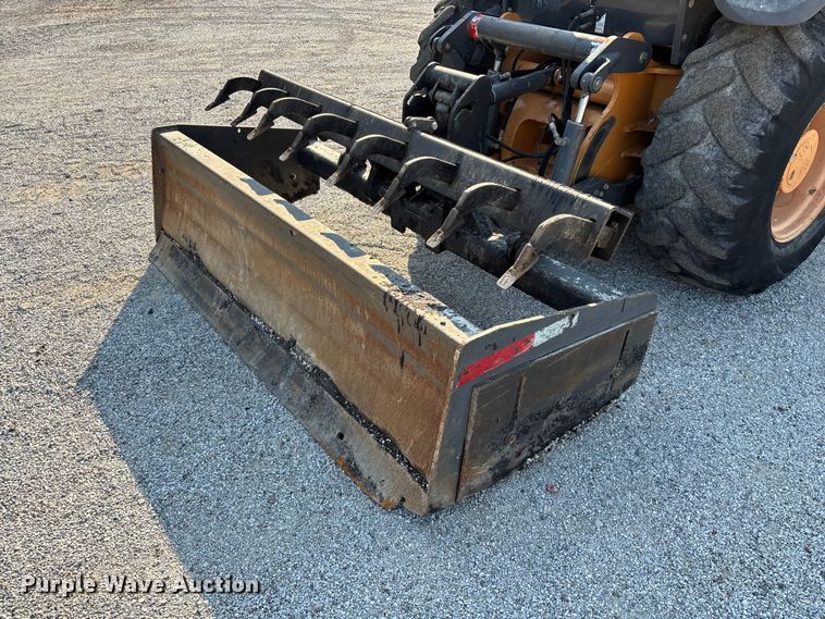 image for item FG0546 2007 Case 570MXT landscape tractor