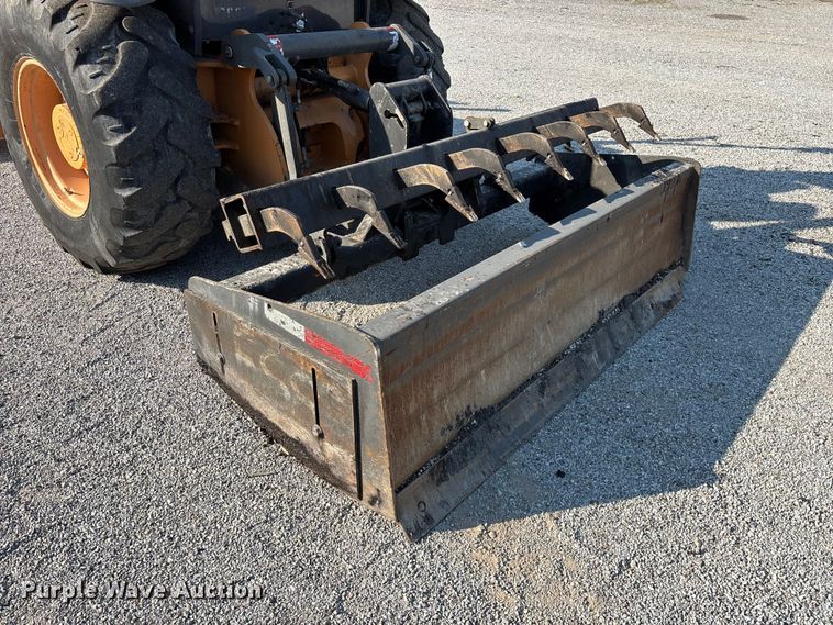 image for item FG0546 2007 Case 570MXT landscape tractor