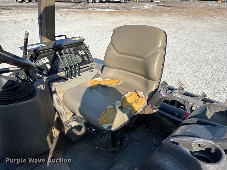 image for item FG0546 2007 Case 570MXT landscape tractor