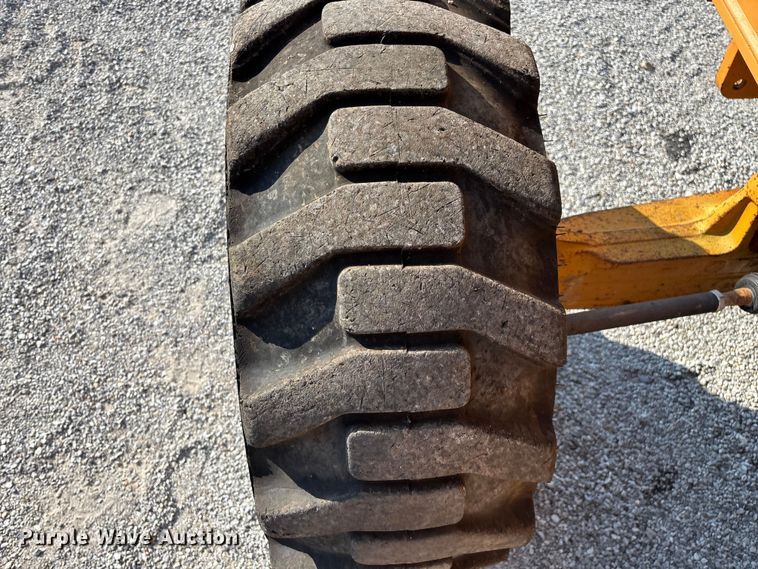 image for item FG0546 2007 Case 570MXT landscape tractor