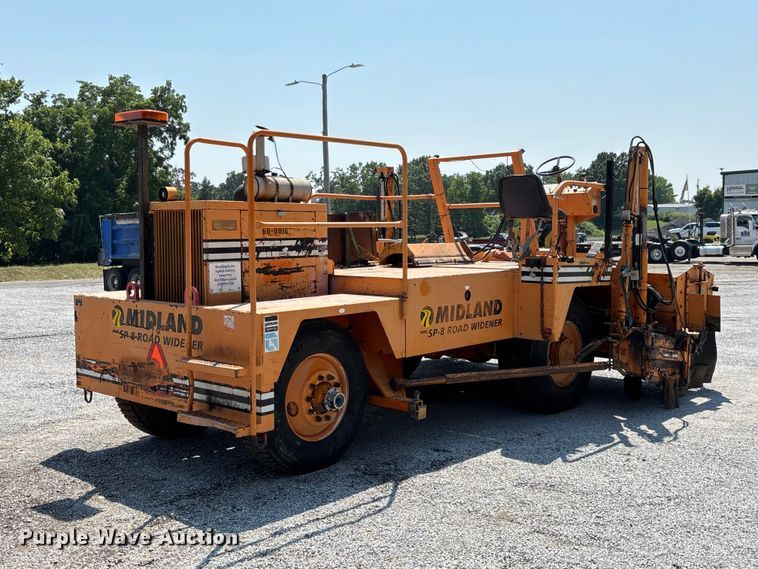 image for item FG0547 2005 Midland SPD-8 road widener
