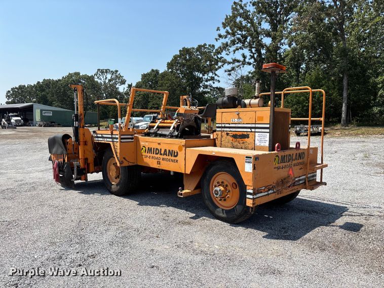 image for item FG0547 2005 Midland SPD-8 road widener