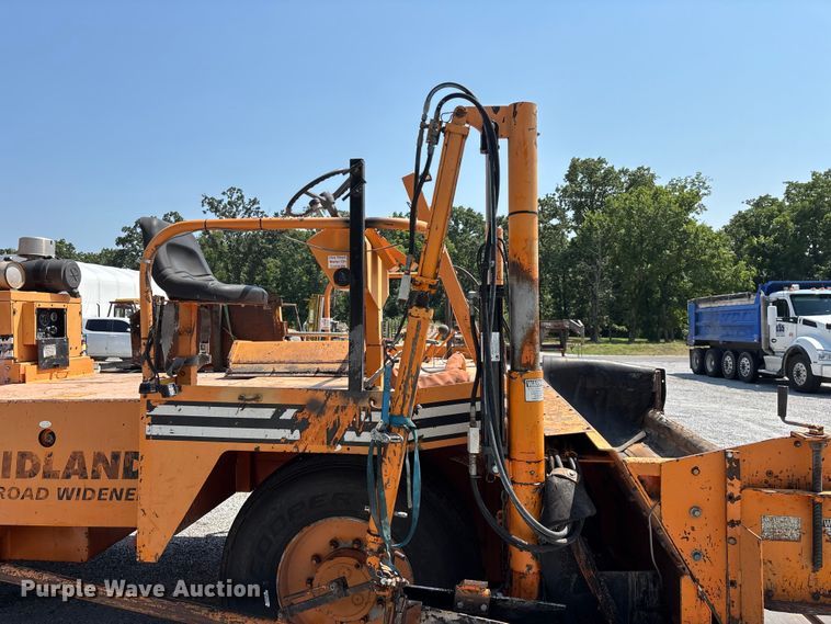 image for item FG0547 2005 Midland SPD-8 road widener