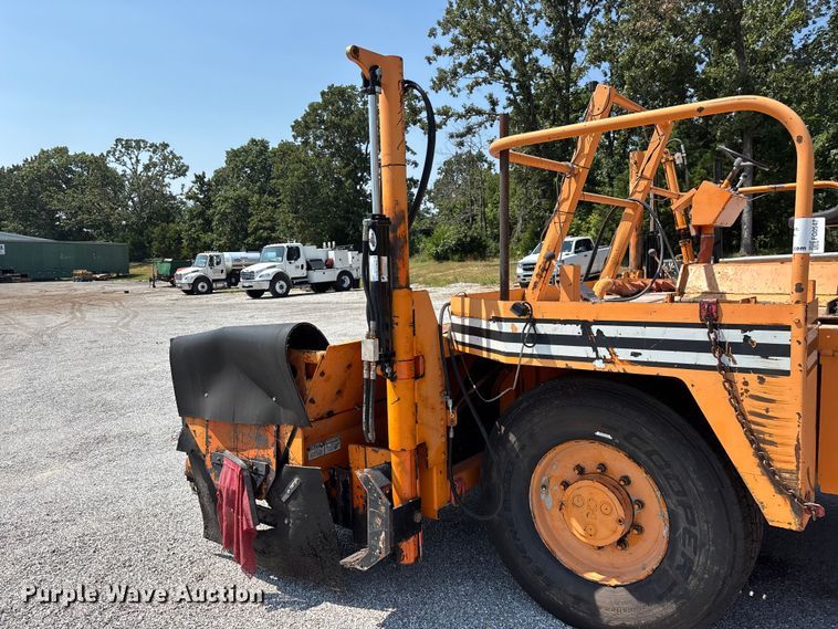 image for item FG0547 2005 Midland SPD-8 road widener
