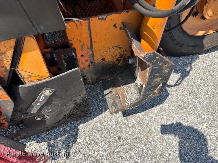 image for item FG0547 2005 Midland SPD-8 road widener