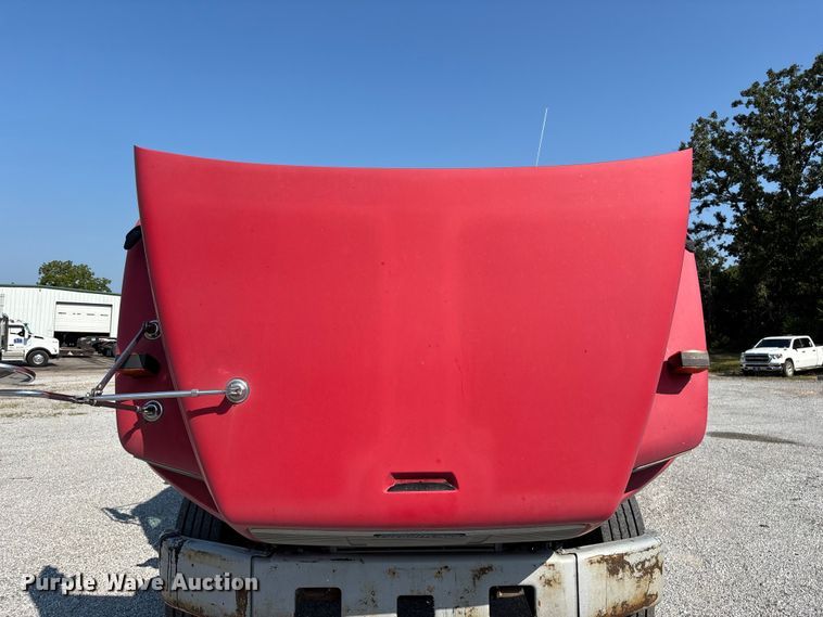 image for item FG0548 1996 Freightliner Cascadia water truck