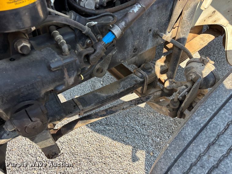 image for item FG0548 1996 Freightliner Cascadia water truck