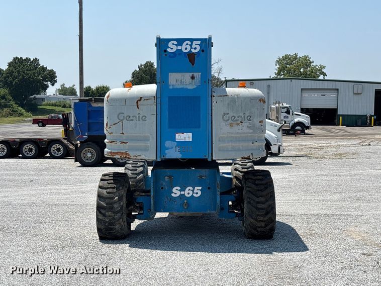 image for item FG0551 2002 Genie S65 boom lift