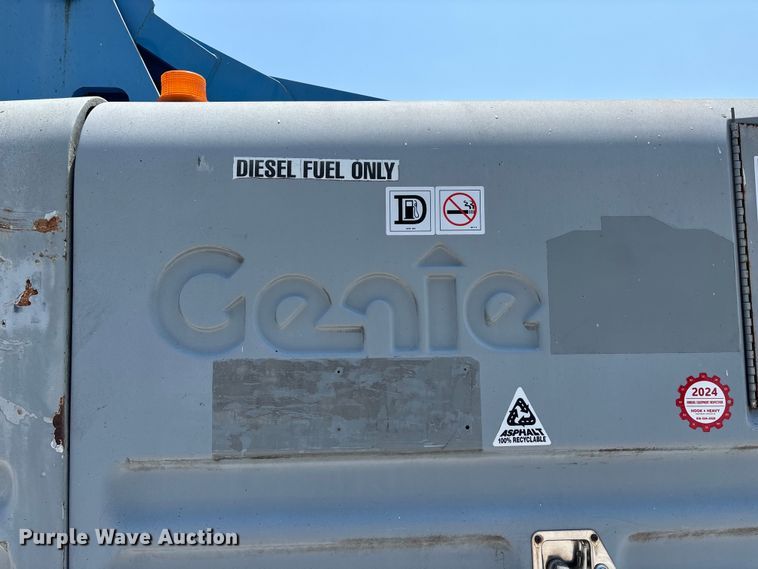 image for item FG0551 2002 Genie S65 boom lift