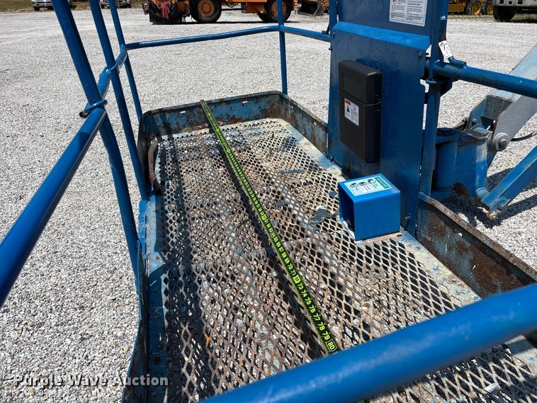 image for item FG0551 2002 Genie S65 boom lift