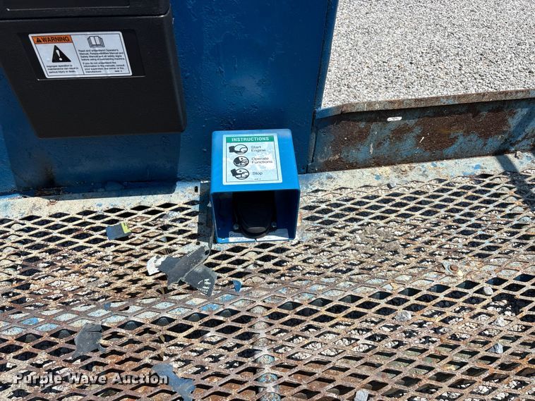 image for item FG0551 2002 Genie S65 boom lift