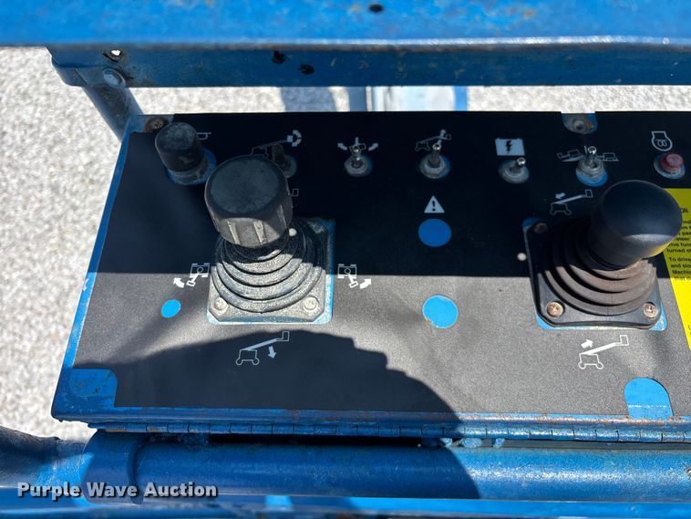 image for item FG0551 2002 Genie S65 boom lift