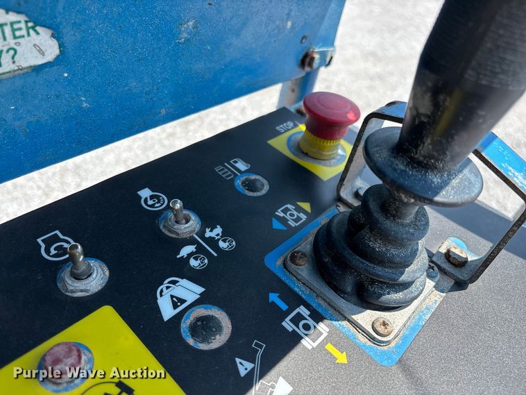 image for item FG0551 2002 Genie S65 boom lift