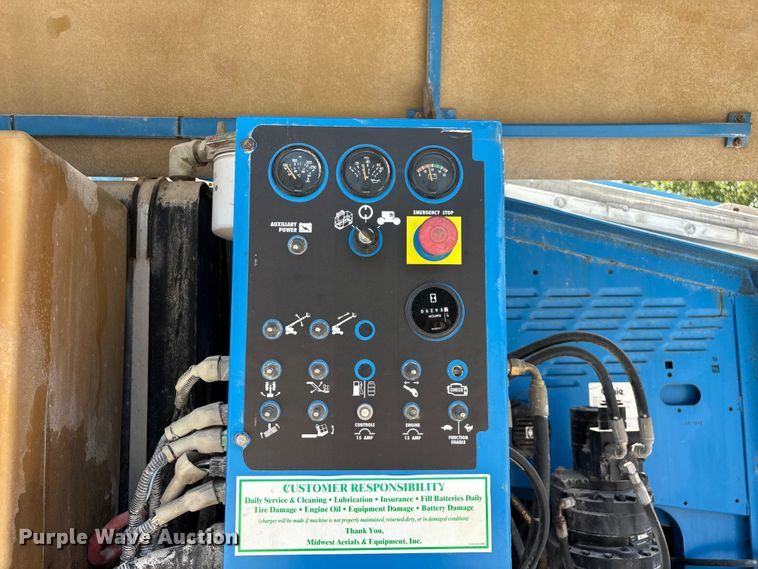 image for item FG0551 2002 Genie S65 boom lift
