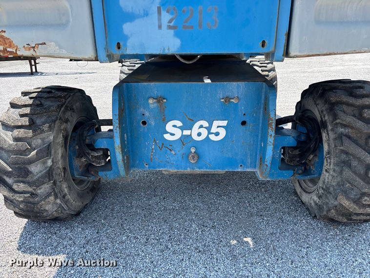image for item FG0551 2002 Genie S65 boom lift