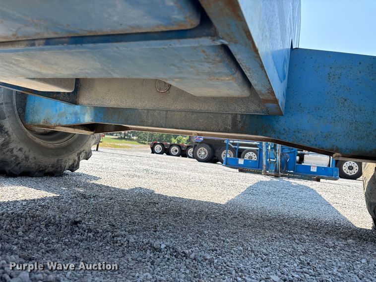 image for item FG0551 2002 Genie S65 boom lift