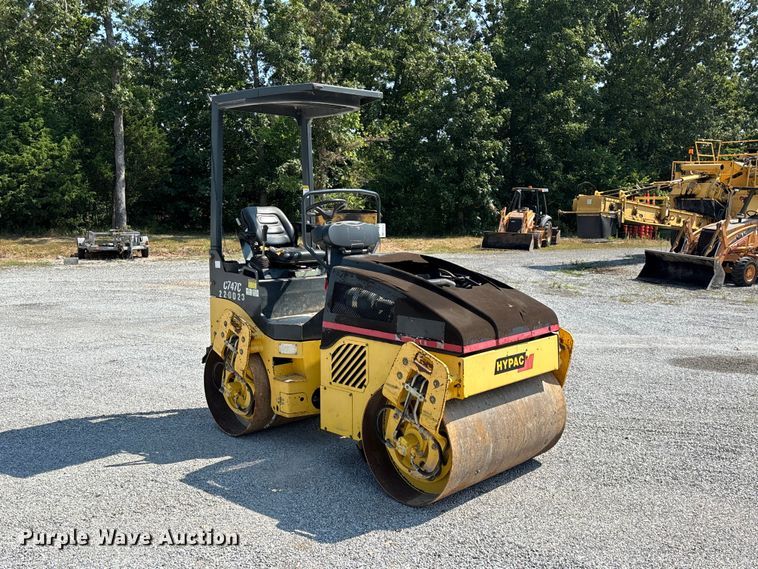 image for item FG0552 Hypac C747C double drum vibratory roller
