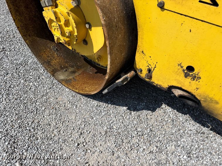 image for item FG0552 Hypac C747C double drum vibratory roller